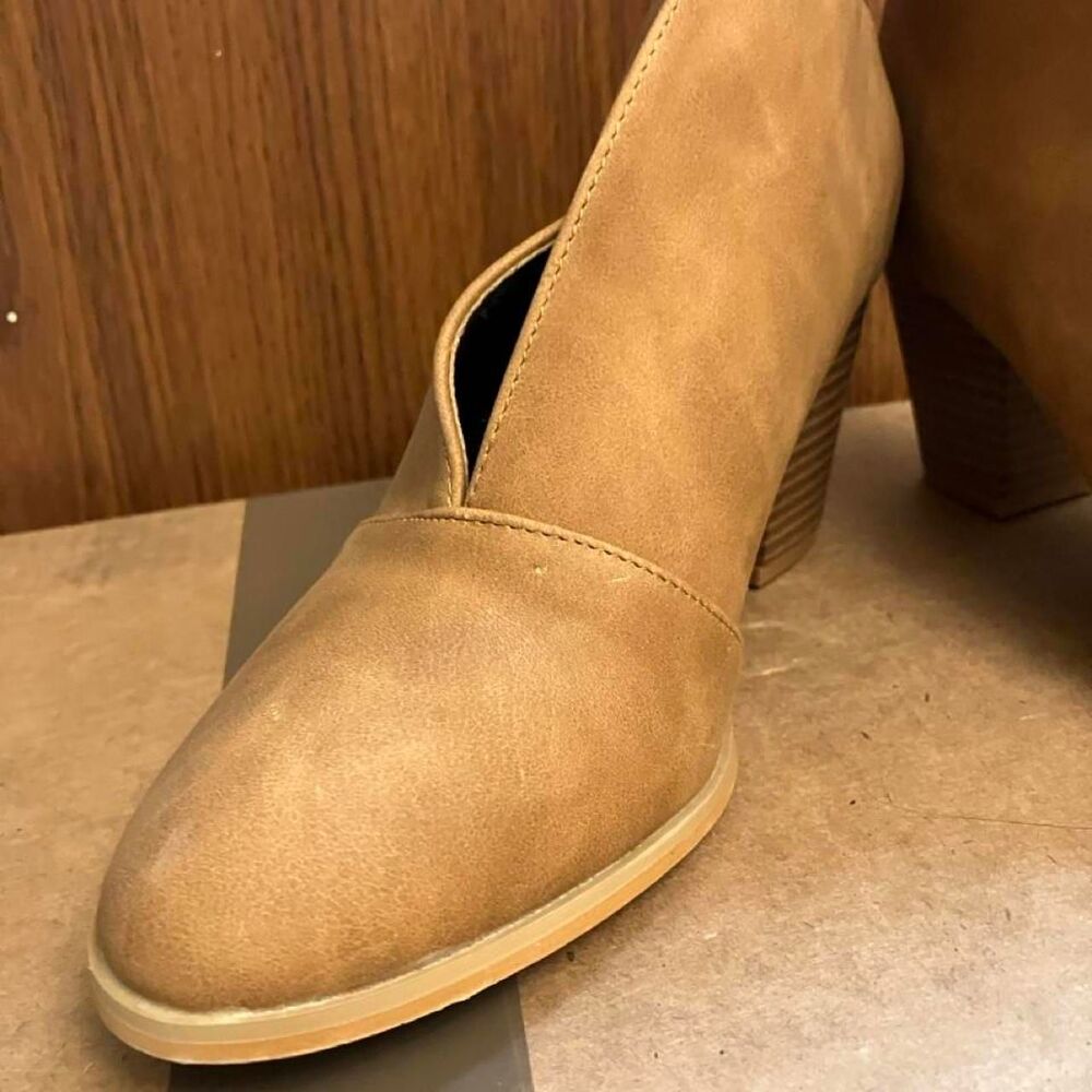 Weeboo Ramona-1 Ankle Boots - Picture 2 of 7
